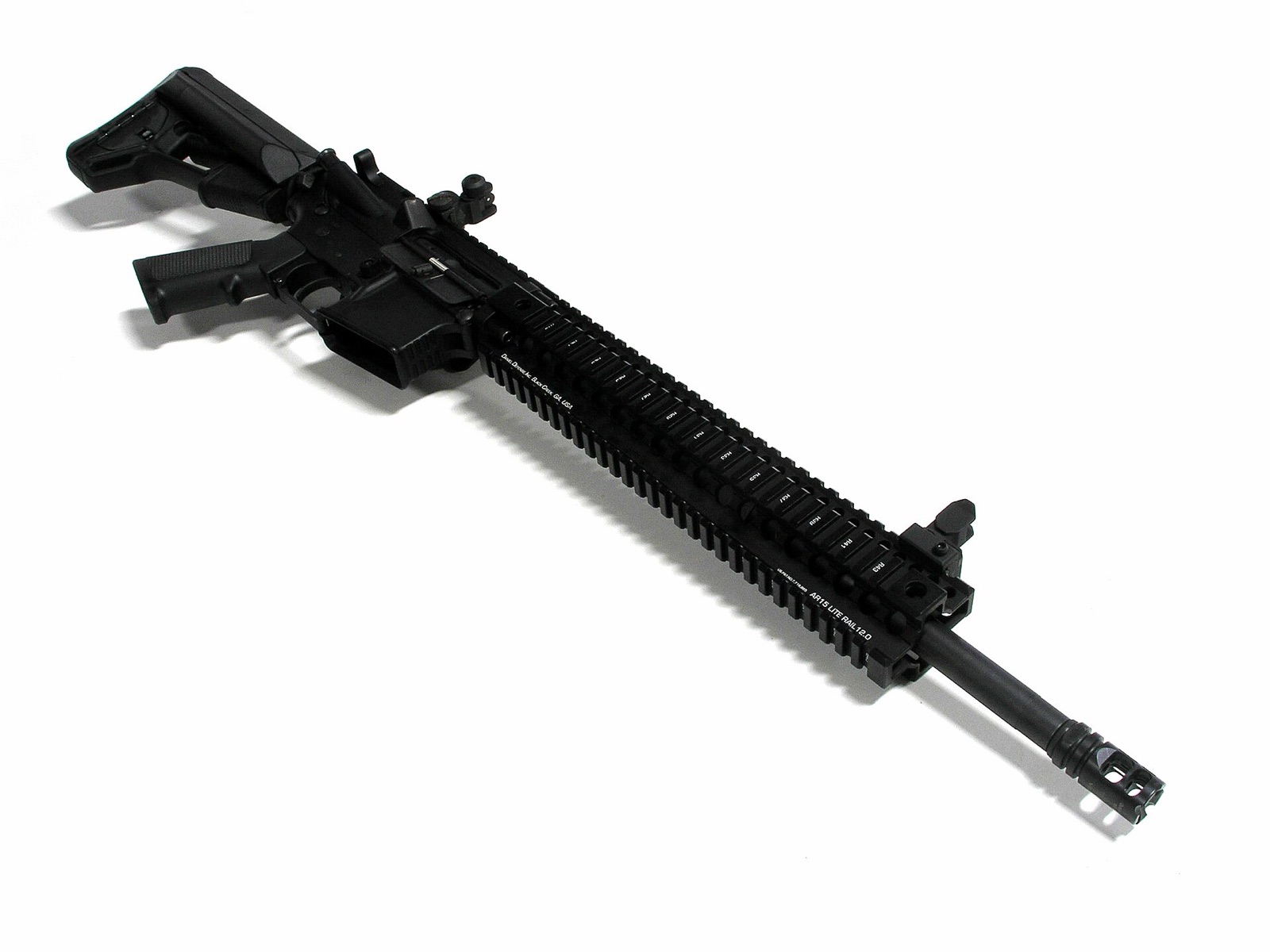 A rifle fitted with a Daniel Defense handguard. Picture for illustration, not the PCC 916.